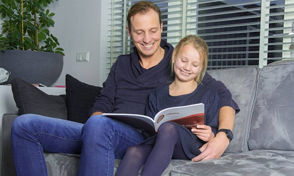 vader dochter rekenen op de bank