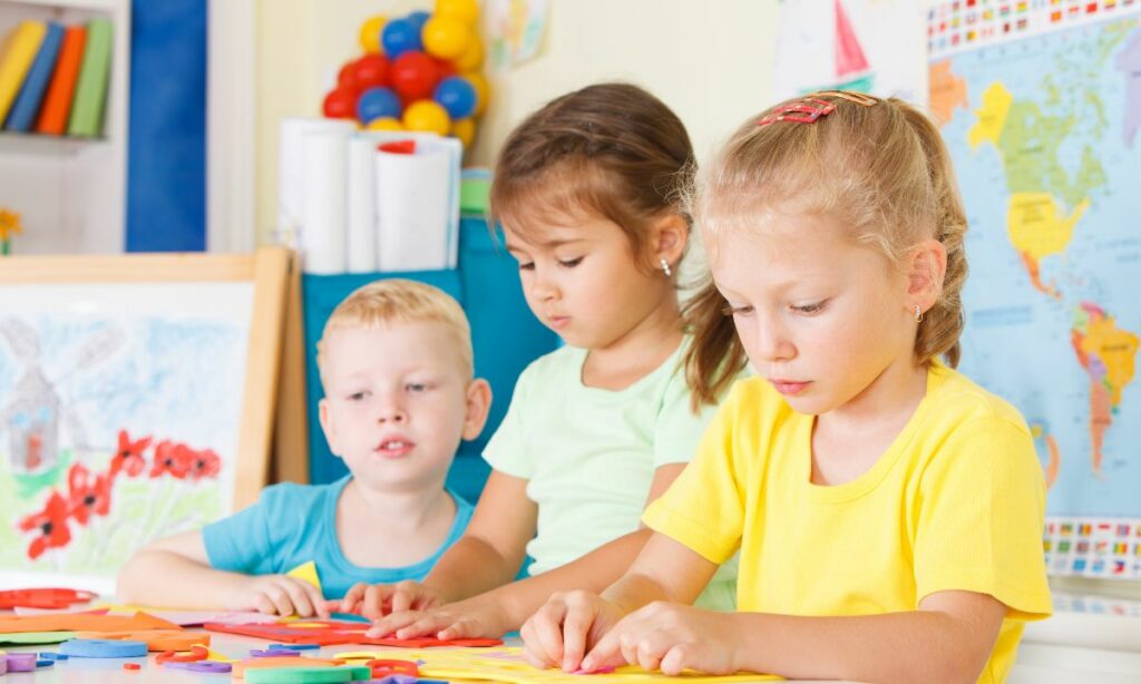 Hoe oud ben je als je naar de basisschool gaat