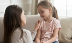 praten met kinderen schokkend nieuws